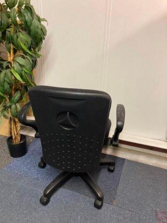 Image 4 of Hooked armrest black office/task/computer ergonomic chair