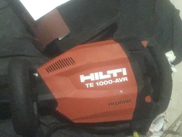Preview of the first image of Hilti breaker te 1000 avr high drive excellent condition.