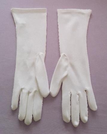 Image 2 of Ladies Vintage Mid Length White Gloves By Millington  Size 7