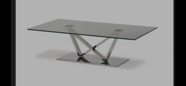 Clear glass coffee table — photo 2 of 3