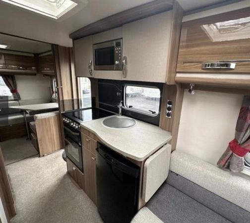 Image 3 of Swift Challenger 590 LUX (2018)
