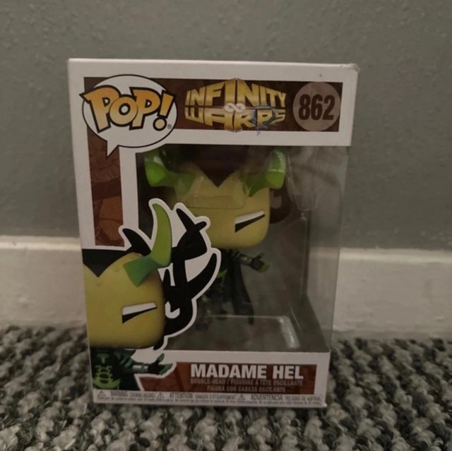 Preview of the first image of Madame Hel Funko Pop, collectible.