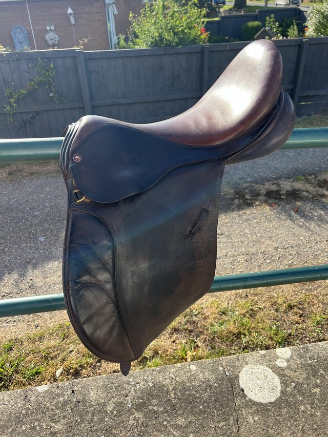 Preview of the first image of 18” Lovatt and Ricketts high wither all purpose saddle..