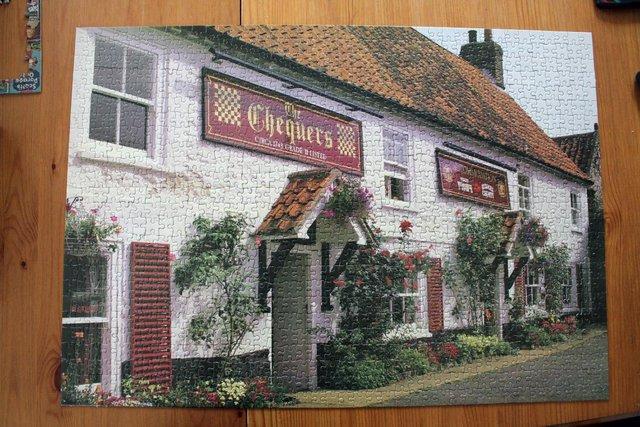Image 2 of Chequers Inn 1000 jigsaw puzzle