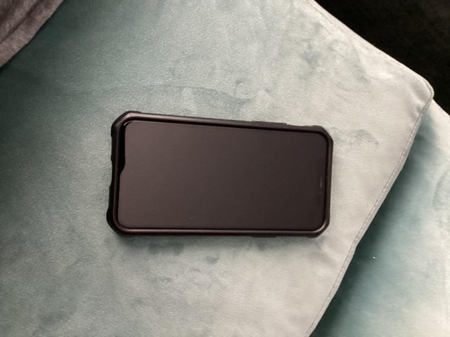 Preview of the first image of iPhone 11 Pro 64 with back cover.