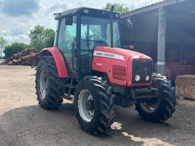 Preview of the first image of Massey Ferguson 5445 Tractor For Sale.