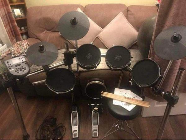 Image 1 of Electronic DrumKit for sale free drumstick