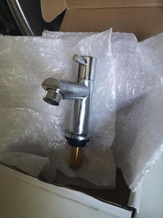 Image 3 of Modern Bathroom Basin Taps Hot & Cold Pair Twin Chrome Lever