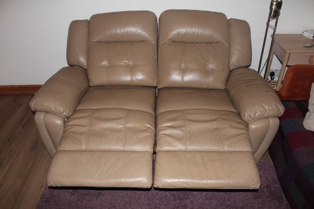 Image 3 of PHOENIX premium Electric Recliner leather sofa 2-seater - Or