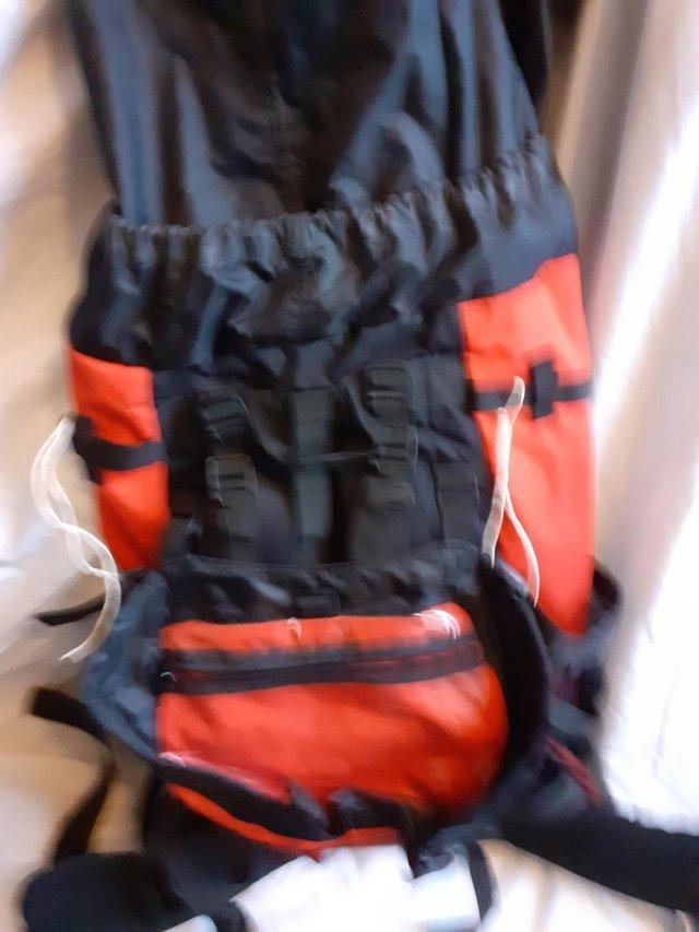 Preview of the first image of Paine 60 Backpack - Black and Red.