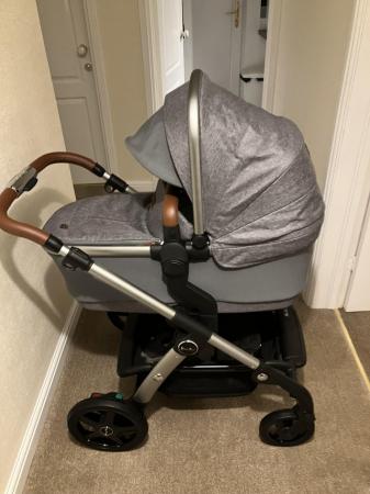 Image 3 of New Silver Cross Wave Pram& carrycot only