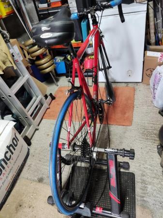 Image 1 of Felt road bike + indoor trainer