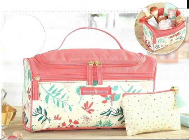 Image 3 of NEW Vanity Case & Pouch for young girl ! can be posted.