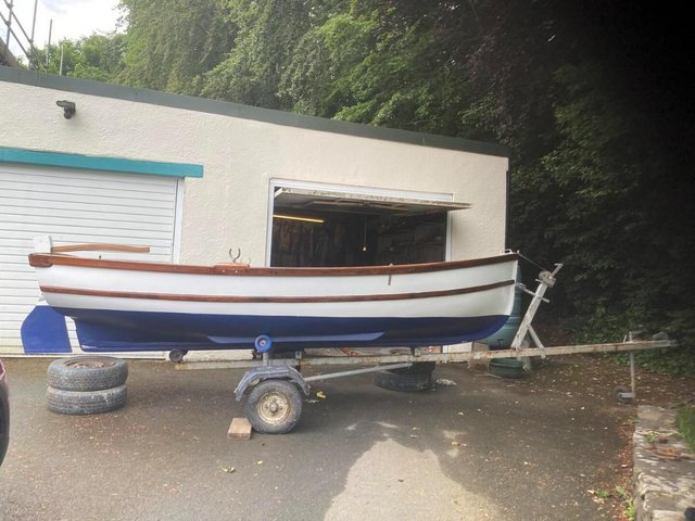 Preview of the first image of FORDS 12 Foot FIBREGLASS BOAT - £1200.