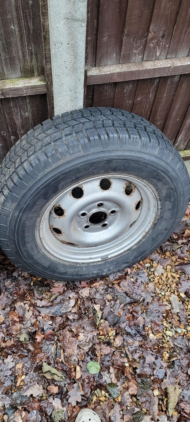 Preview of the first image of Landrover Discovery 2 spare wheel. New tyre..