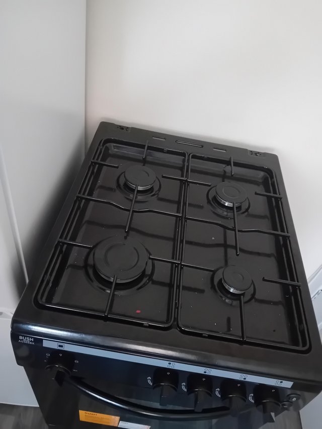 Preview of the first image of Black Bush cooker 4 hobs.
