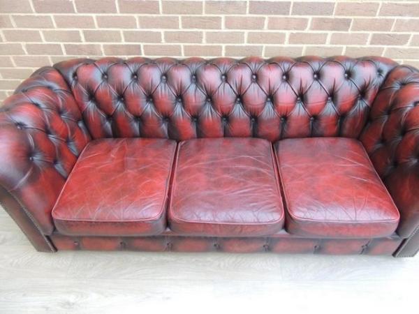 Image 5 of Chesterfield 3 seater Vintage Sofa (UK Delivery)