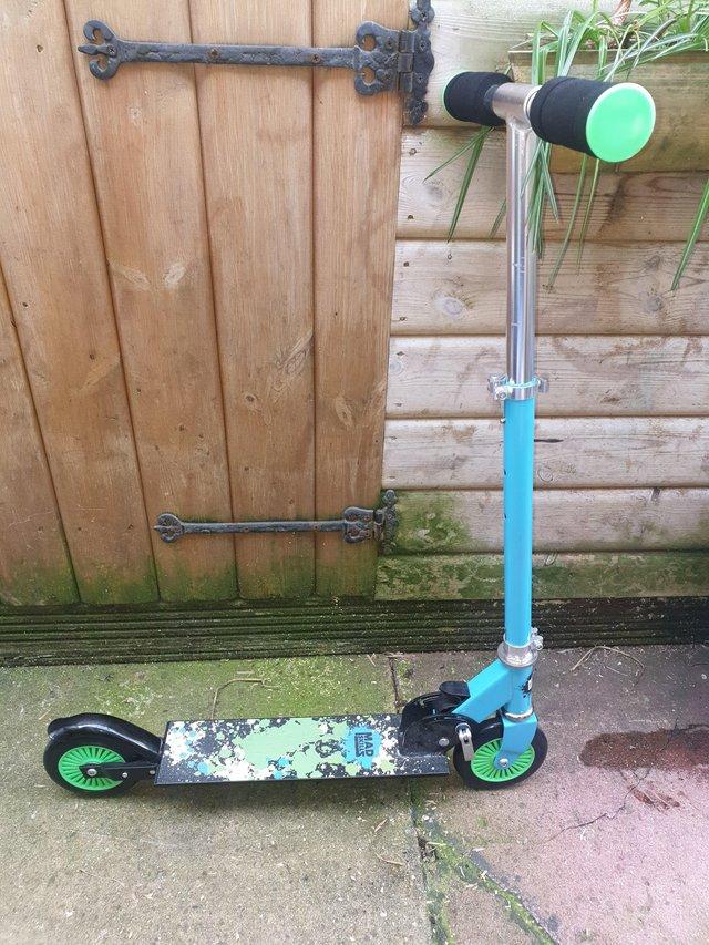 Preview of the first image of Kids Scooter, 5+ (Hardly used).