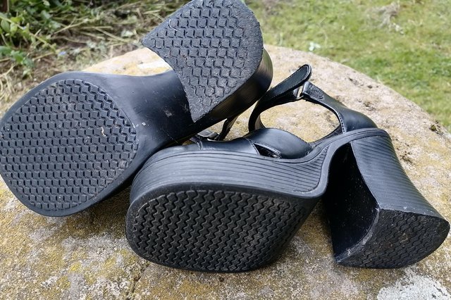 Image 5 of 90's platform high heeled black shoes size 3