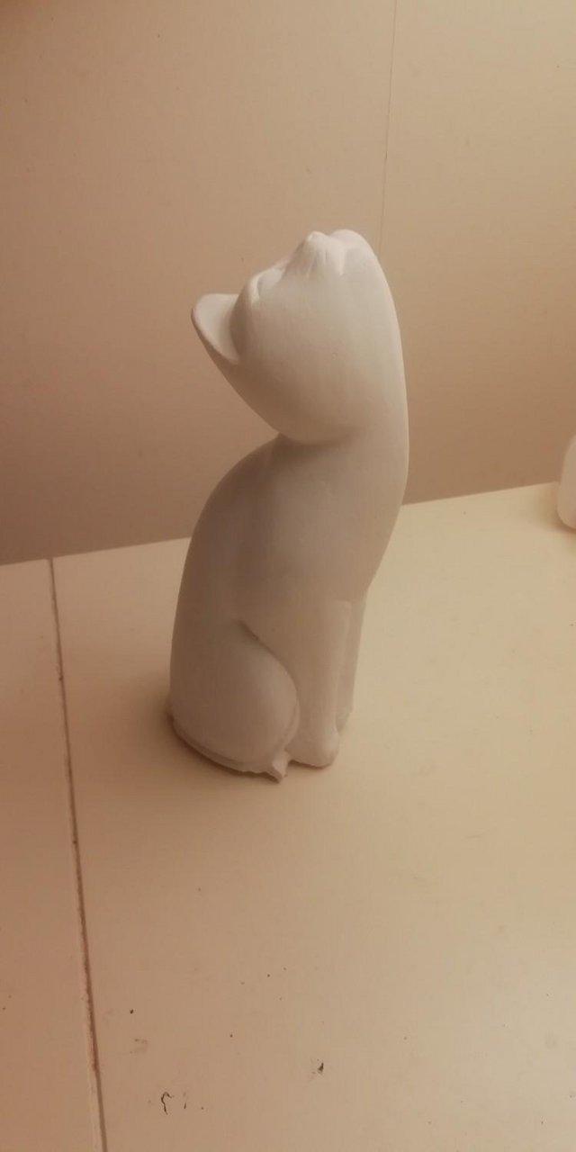 Preview of the first image of Moon Gazing Cat White pearlescent 16cm tall.