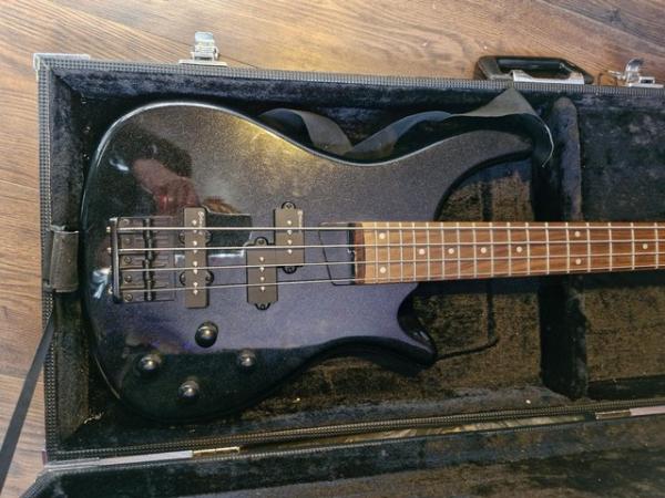Image 3 of Tanglewood Reb 4 Rebel base guitar/case/ practice amp