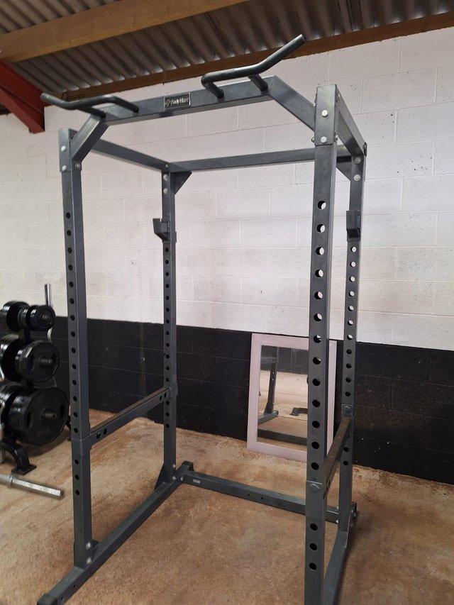 Preview of the first image of Bodymax Power rack 400kg max load.
