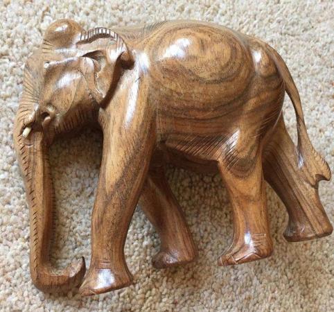 Image 3 of Set of three wooden carved elephants