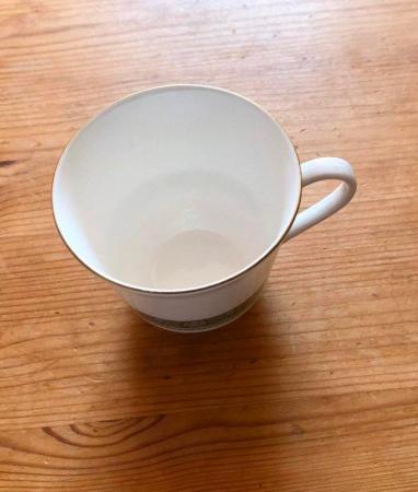 Image 1 of ROYAL DOULTON FINE BONE CHINA 'RONDELAY' TEA/COFFEE CUP