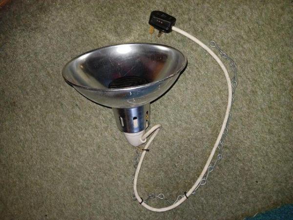 Image 1 of HEAT LAMP HEAVY DUTY for CHICKS TORTOISE  reptile puppies