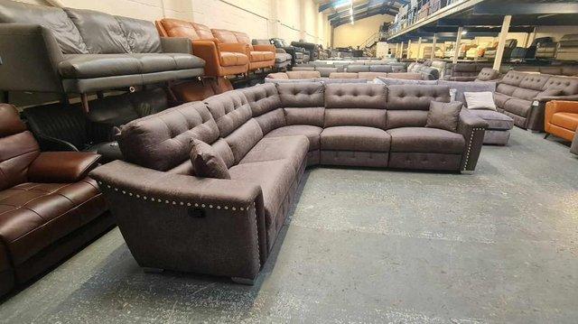 Image 11 of La-z-boy Hollywood brown fabric manual recliner corner sofa