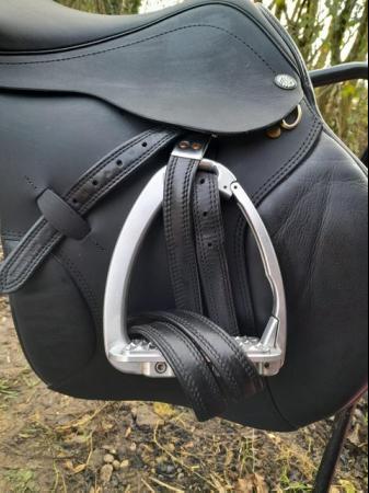 Image 1 of Intouch Jumping saddle 17.5inch
