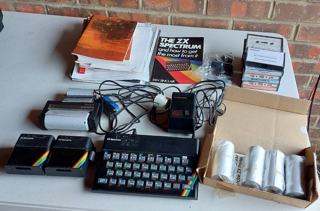 Preview of the first image of SINCLAIR ZX COLOUR SPECTRUM KIT.