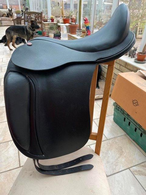 Preview of the first image of Strada Dressage Vienna saddle..