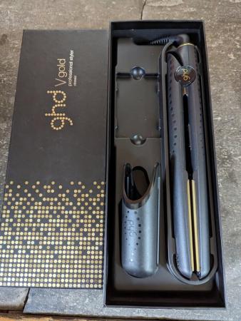 Image 2 of As New ghd v Gold professional styler hair straightners