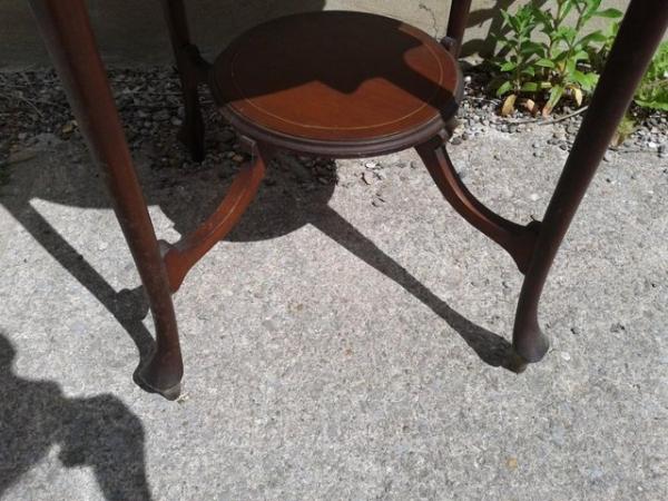 Image 2 of Vintage round table with marquetry small round "under table"