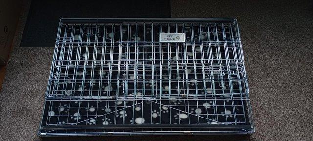 Image 2 of Car dog cage excellent condition