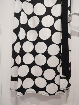 Image 7 of New with Tags Wallis Summer Wrap Dress Size 16