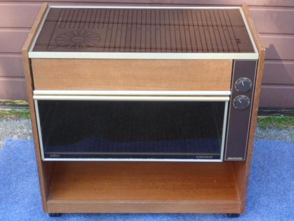 Image 1 of Salton "Entertainer" Electronic Heated Trolley - VGC