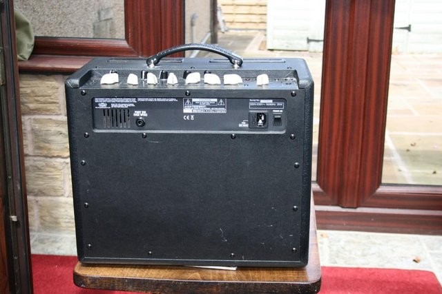 Image 5 of Vox VT20 Modelling Guitar Amplifier