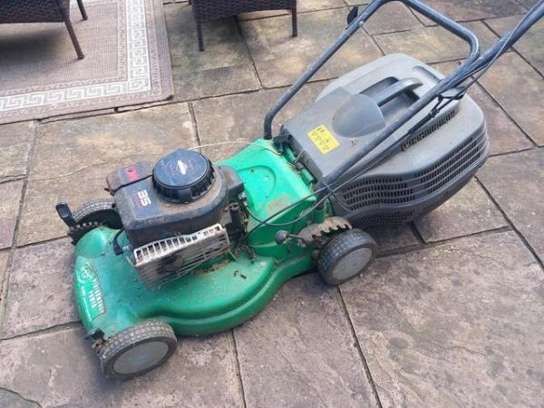 Image 1 of Briggs and Stratton 35 classic petrol lawn mower