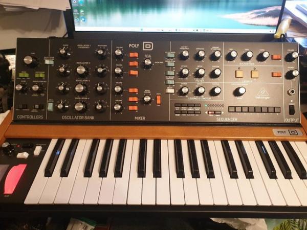 Image 2 of Behringer PolyD Synthesizer
