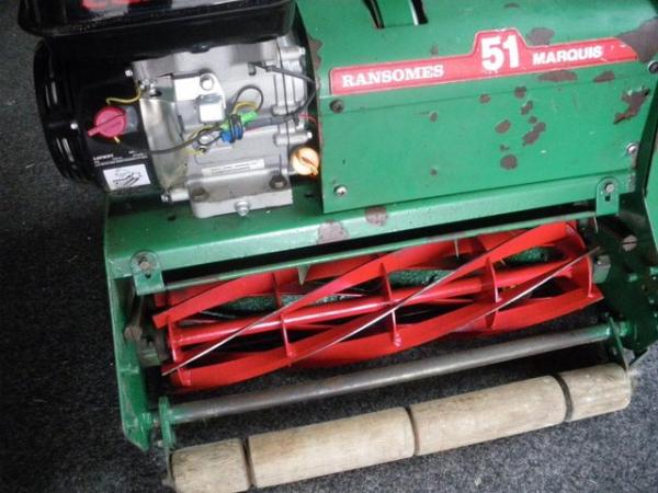 Image 2 of RANSOME MARQUIS 5I  PETROL LAWN MOWER WITH BOX