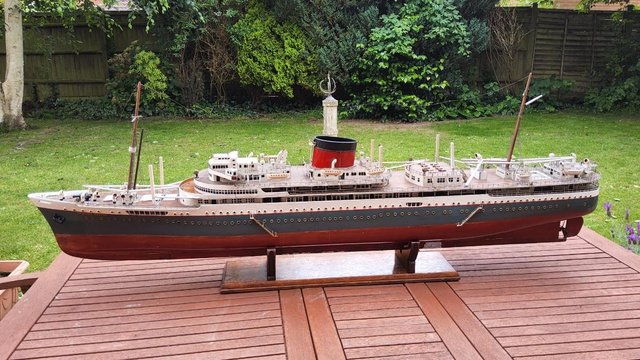 Image 3 of Model boat pre war plank on frame
