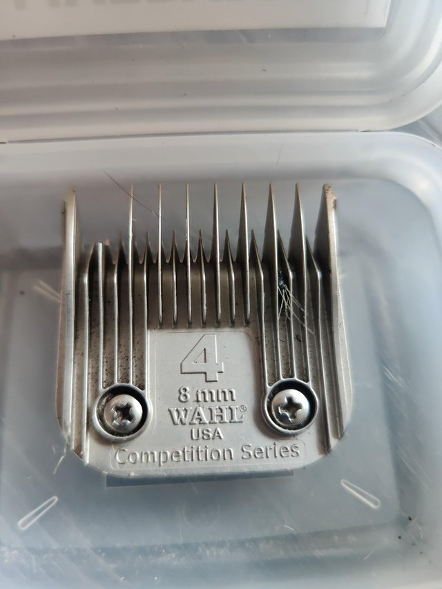 Preview of the first image of Three pairs of clipper switch blades.