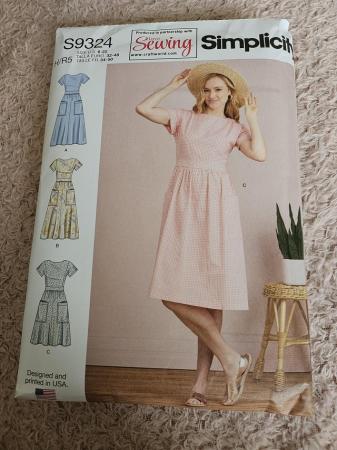 Image 2 of Womens sewing patterns 13 different ones
