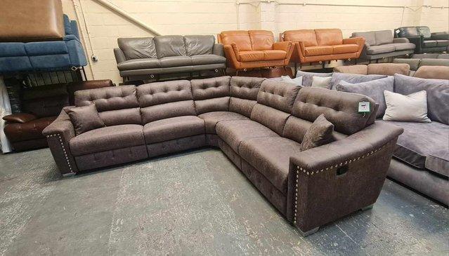 Image 15 of La-z-boy Hollywood brown fabric manual recliner corner sofa