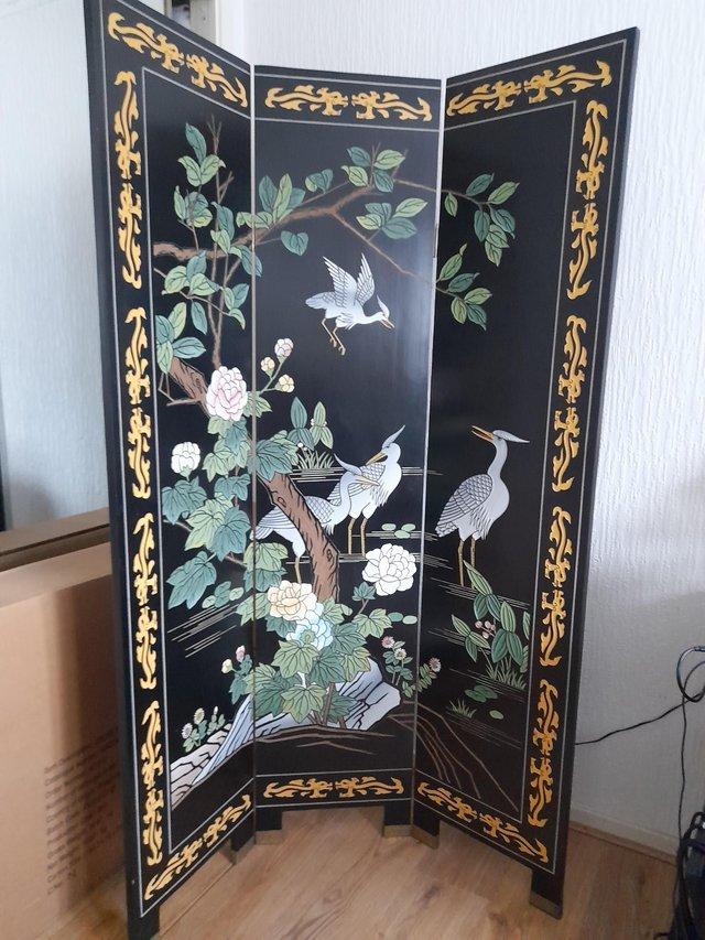 Preview of the first image of Beautiful Oriental Laquered Screen.