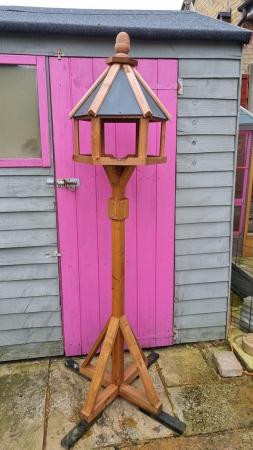 Image 1 of Bird table...............