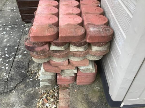 Image 2 of Garden edging stones in terracotta and stone colours