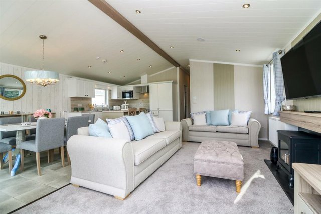 Image 3 of Stunning Luxury Lodge For Sale on 4 Star Park in Essex